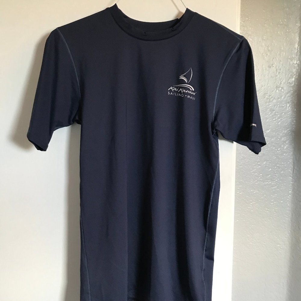 KAI KANAHI SAILING MAUI SURF UPF PERFORMANCE SHIRT SIZE LARGE
